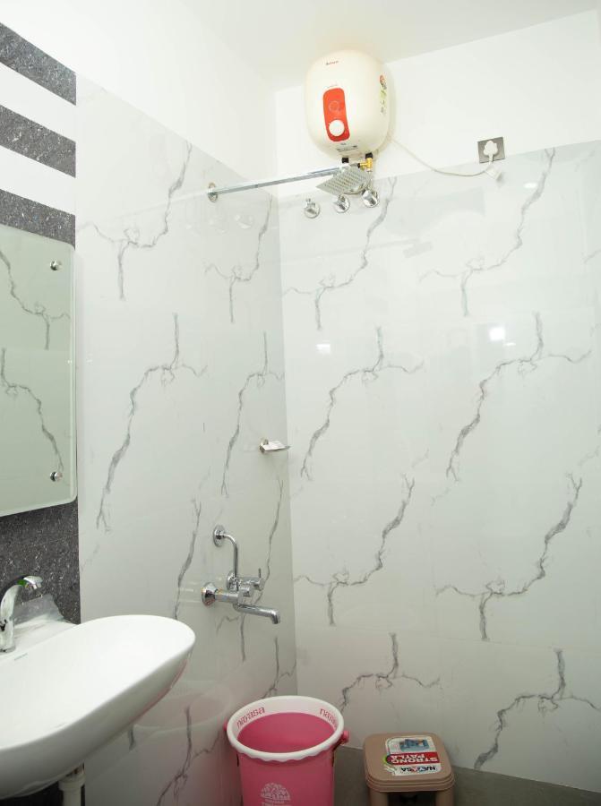 Hotel Ganesh Palace Rāmeswaram Zewnętrze zdjęcie